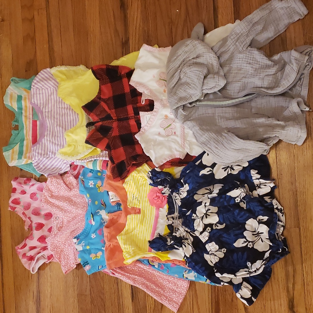 Bundle of summer tops/dresses size 12 months
